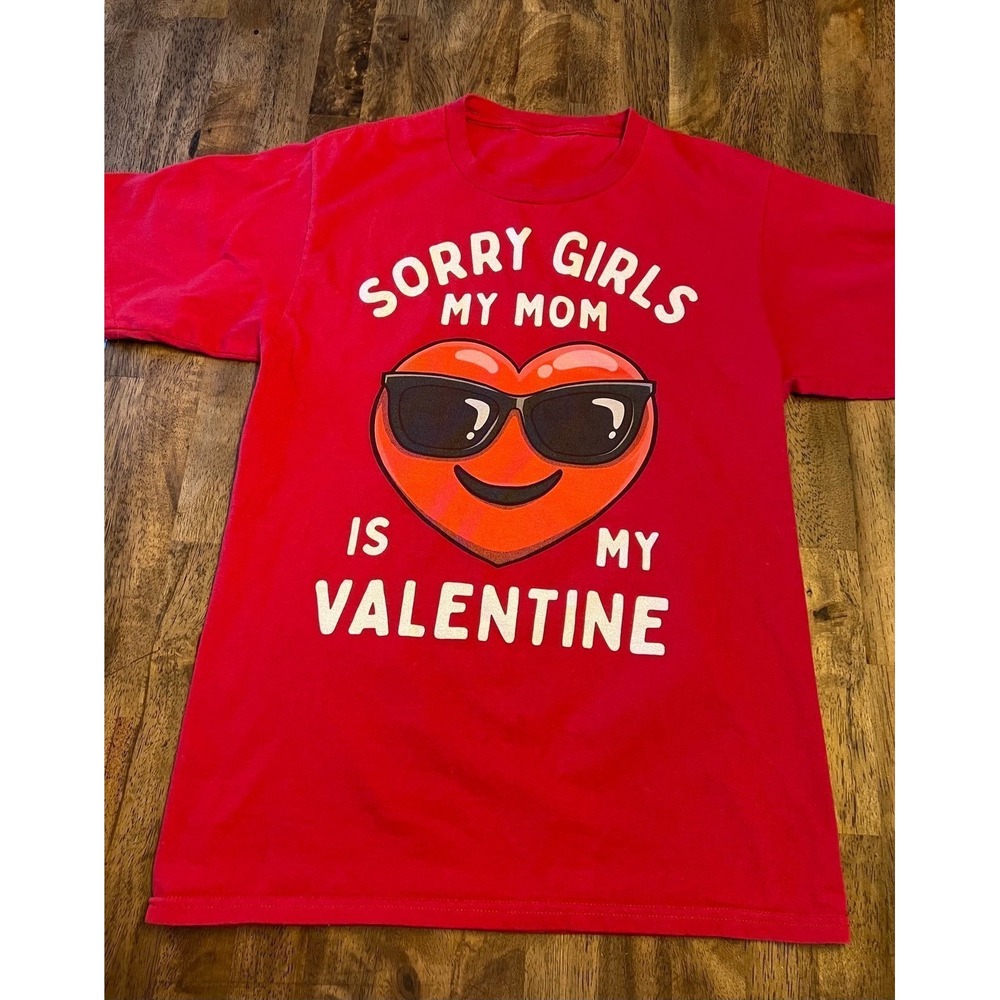 T-Shirt boys valentines 10/12‎